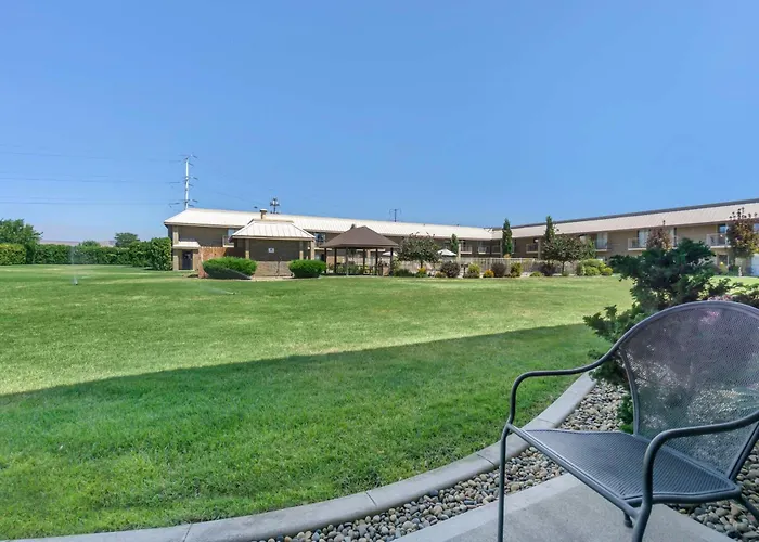 Best Western Plus Ahtanum Inn